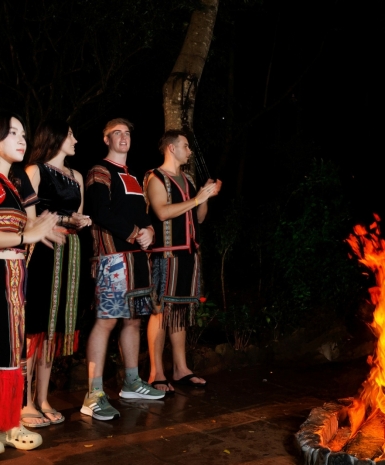 Không gian lửa trại